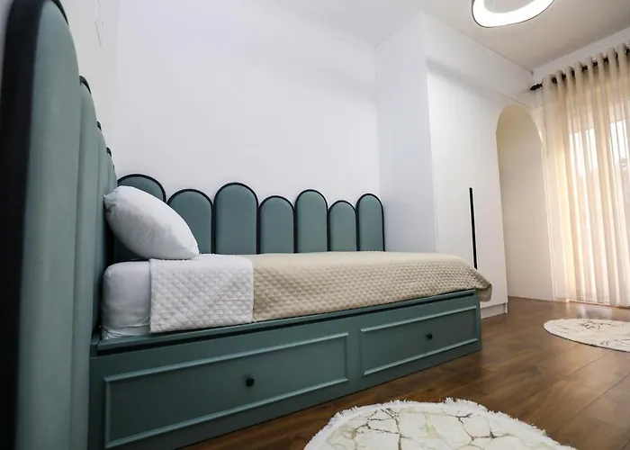 Center - Your Cosy Corner Apartment Tirana