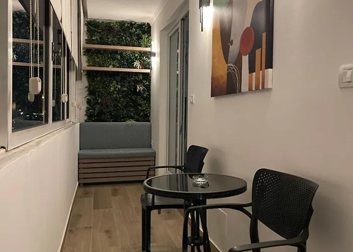 Center - Your Cosy Corner Apartment Tirana