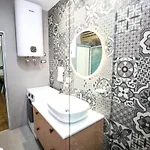 Center - Your Cosy Corner شقة تيرانا