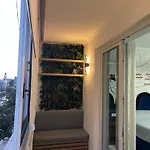 Center - Your Cosy Corner تيرانا