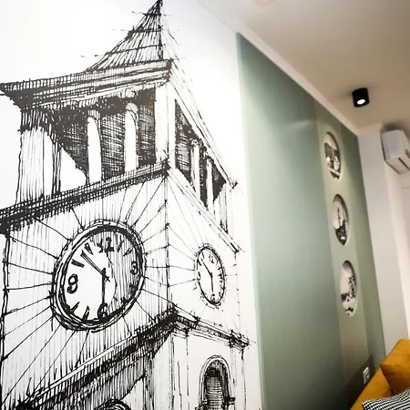 Center - Your Cosy Corner アパート ティラナ